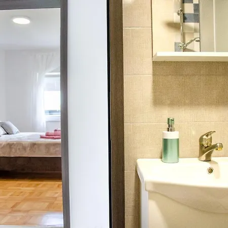 Maar Apartament *