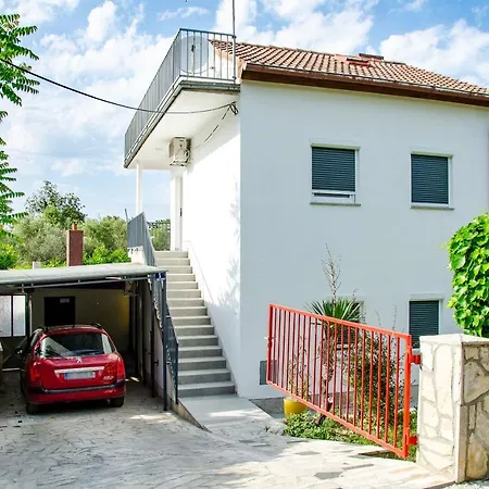 Apartament Maar *