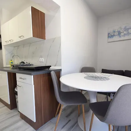 Apartament Maar *
